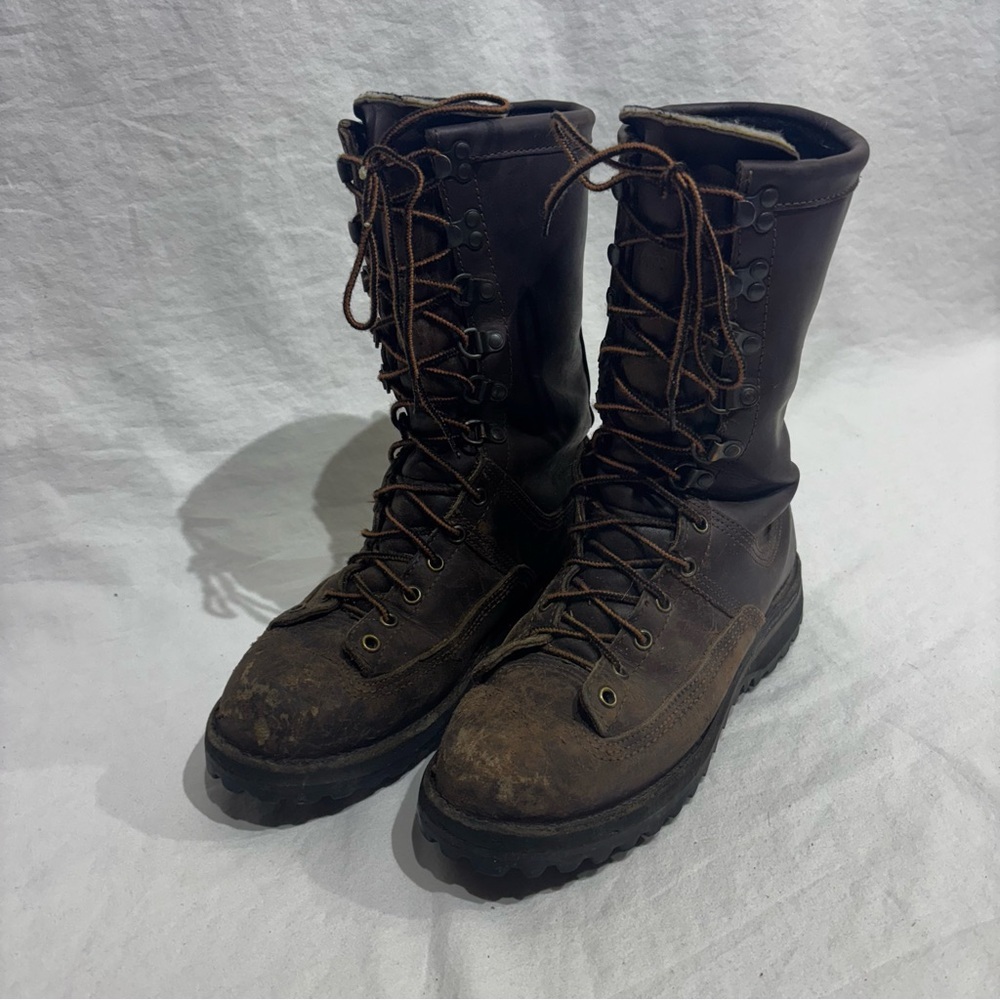Vintage Danner 69000 Gore-Tex Mountain Leather 8D Hiking Mens Work Boots USA